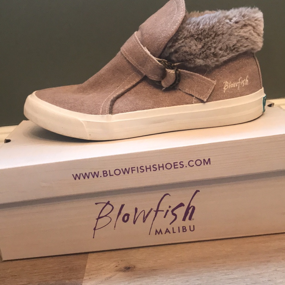 Blowfish canvas / fur lined slip on shoes